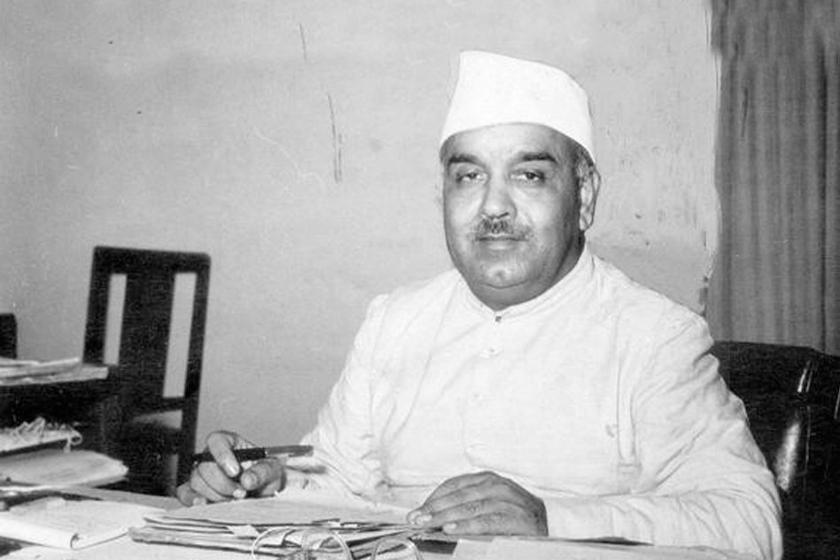 Rafi Ahmed Kidwai was the first communication minister of India. He was a politician, an Indian Independence activist, and a socialist.